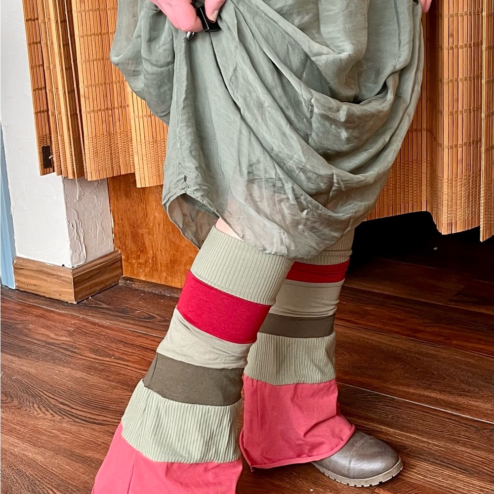 Leg Warmers- muted Colorblock Sage and rose - Picture 12 of 13